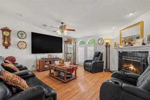 14269 Rialto Avenue, Brooksville FL - photo 11 of 39