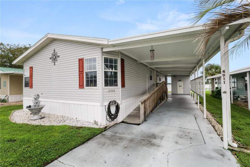 3 bedroom Manufactured Home at 4911 Linc Lane, Lakeside Hills Estates, Lakeland — photo 4