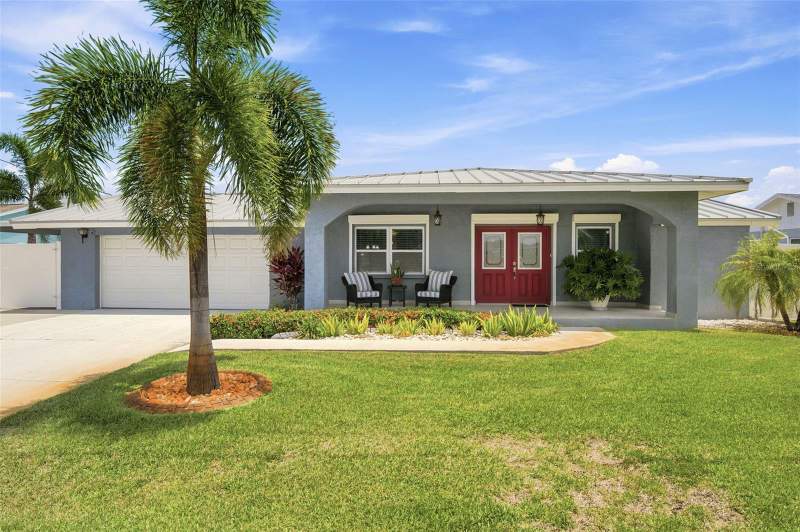 3 bedroom Single Family Residence at 485 Flamingo Drive, Apollo Beach Unit 01, Apollo Beach — photo 2
