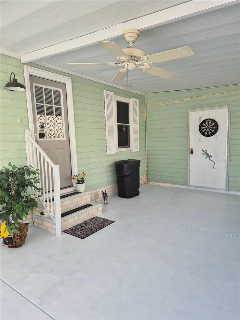 2 bedroom Manufactured Home at 508 Saint Andrews Boulevard, Lady Lake Orange Blossom Gardens Unit 11, Lady Lake — photo 3