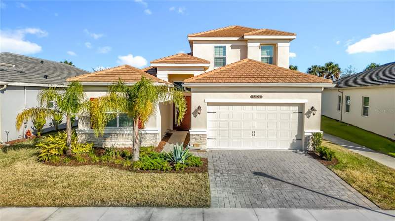 4 bedroom Single Family Residence at 32676 Tree Of Life Avenue, Winding Rdg Ph 1 & 2, Wesley Chapel — photo 2