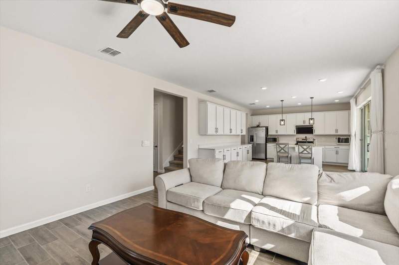 4 bedroom Single Family Residence at 3657 Sublett Loop, Seasons At Lakeside Forest, Tavares — photo 5