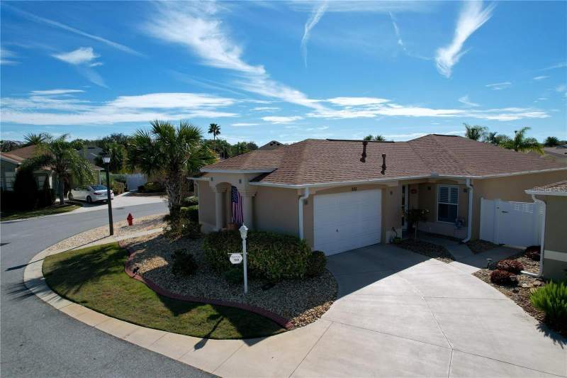 2 bedroom Villa at 388 Bradley Terrace, Villages Of Sumter Alexa Villas, The Villages — photo 2