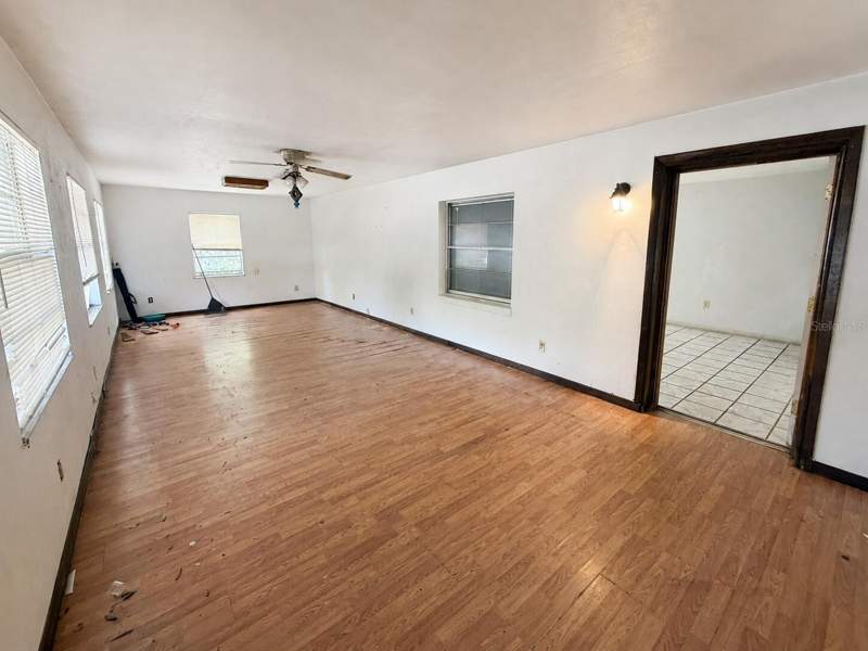 2 bedroom Single Family Residence at 6806 SE 215th Street, Bailey Survey Tillis, Hawthorne — photo 5