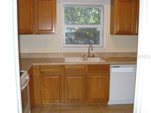 3 bedroom Single Family Residence at 3811 W Tacon Street, Virginia Park, Tampa — photo 2
