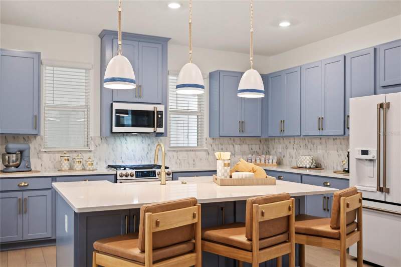4 bedroom Single Family Residence at 16186 Honey Harvest Street, Harvest/Ovation Ph 2, Winter Garden — photo 2