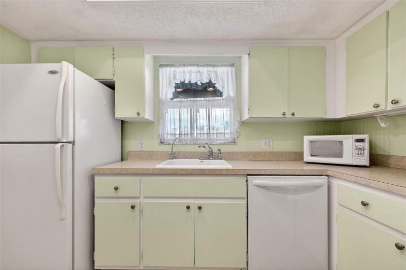 1 bedroom Condominium at 1100 E Bay Drive #43, Willowbrook Condo, Largo — photo 5