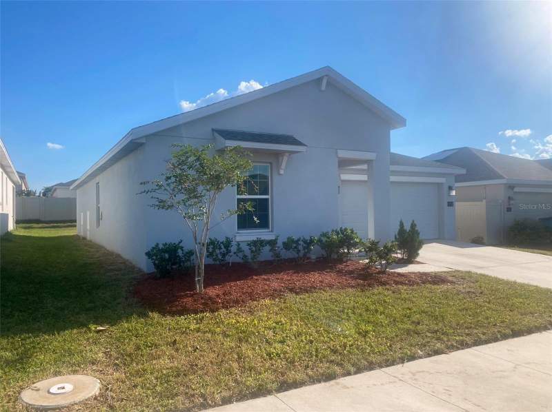 3 bedroom Single Family Residence at 656 Tanaro Lane, Magnolia Park Ph 1 & 2, Haines City — photo 2