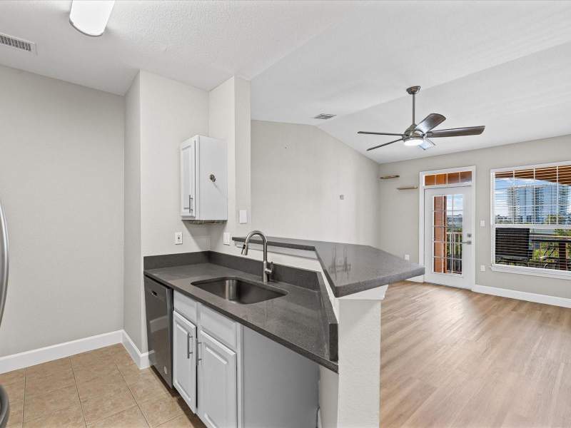 1 bedroom Condominium at 5000 Culbreath Key Way #9311, Culbreath Key Bayside Condomin, Tampa — photo 3