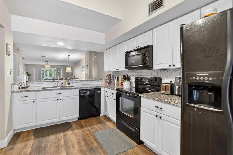 2 bedroom Condominium at 2599 Dolly Bay Drive #305, Dolly Bay A Village On Lake Tarpon, Palm Harbor — photo 5