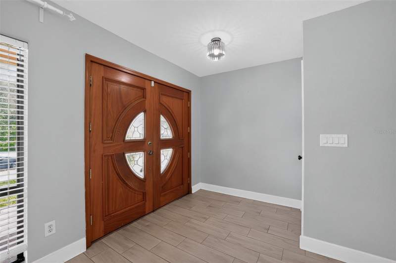 4 bedroom Single Family Residence at 7001 Baywood Court, Townn Country Park Unit 35, Tampa — photo 3