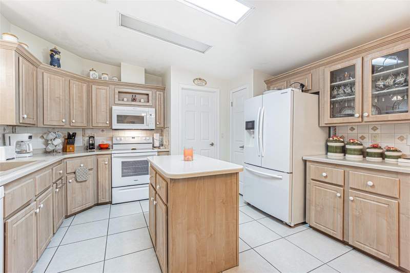 3 bedroom Manufactured Home at 37349 Gill Avenue, Grand Horizons, Zephyrhills — photo 4