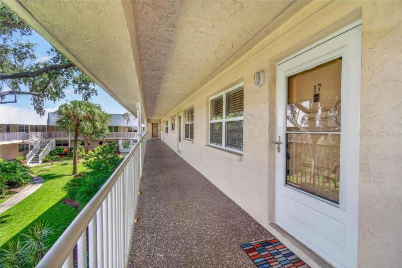 2 bedroom Condominium at 10035 63rd Avenue #17, Long Bayou, St Petersburg — photo 4
