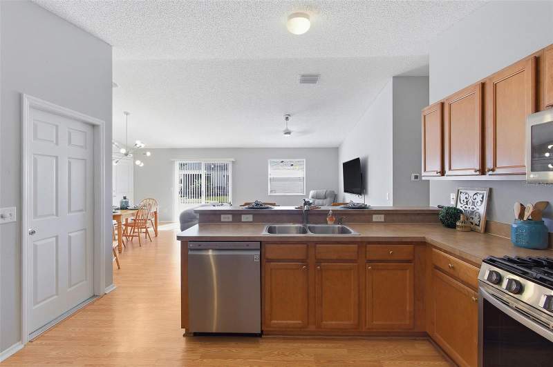 2 bedroom Villa at 324 Emmalee Place, The Villages, The Villages — photo 5