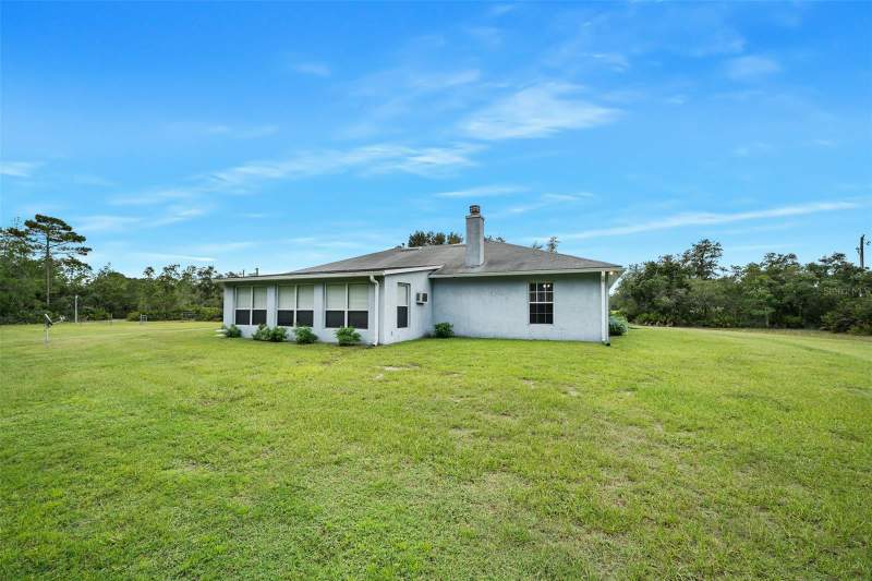 3 bedroom Single Family Residence at 32543 Ponderosa Avenue, Royal Trails Unit 02 Rep, Deland — photo 5