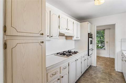5530 N 80th Street #C308, St Petersburg FL - photo 9 of 45