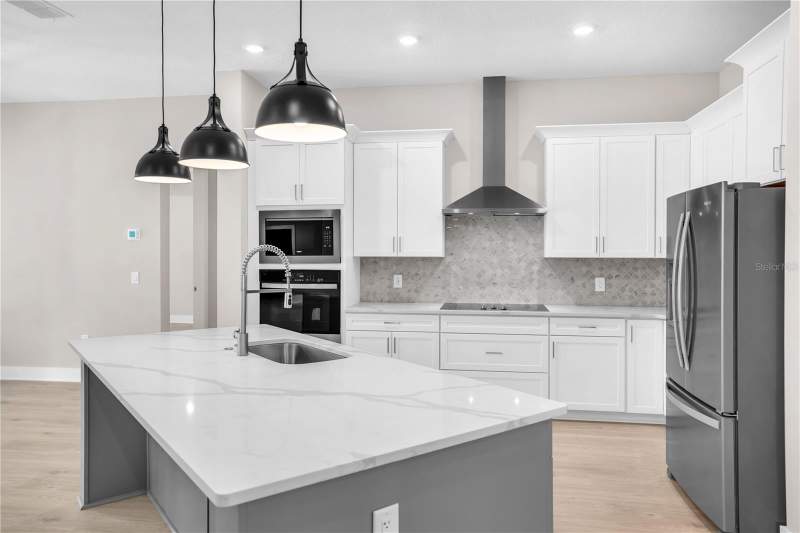 4 bedroom Single Family Residence at 13510 Haflinger Way, Bella Terra, Hudson — photo 3