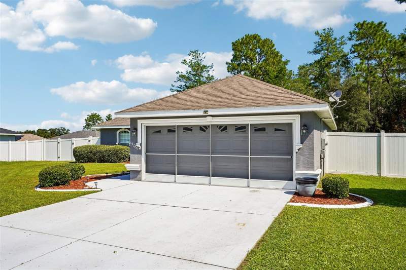 4 bedroom Single Family Residence at 15266 SW 44th Terrace, Marion Oaks Un 01, Ocala — photo 3
