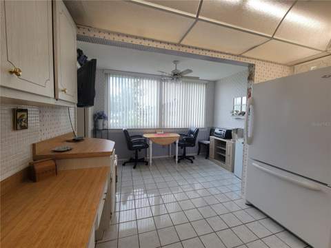 4715 Bay Street #225, St Petersburg FL - photo 14 of 41