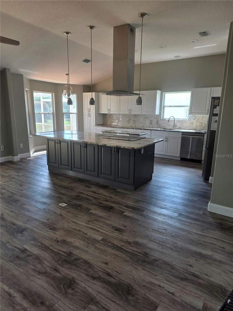 3 bedroom Single Family Residence at 3512 Sterling Street, Villages Of Sumter, The Villages — photo 3