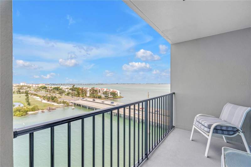 2 bedroom Condominium at 5220 Brittany Drive #1204, Bayway Isles Point Brittany Five, St Petersburg — photo 3