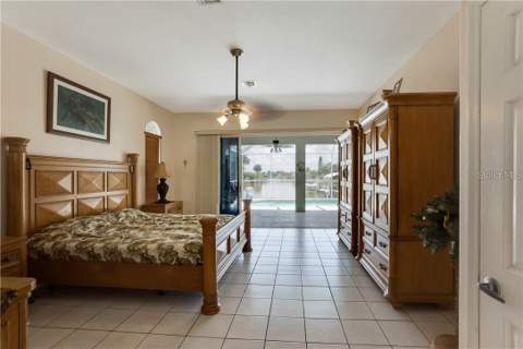 15352 Pottstown Avenue, Port Charlotte FL - photo 19 of 36