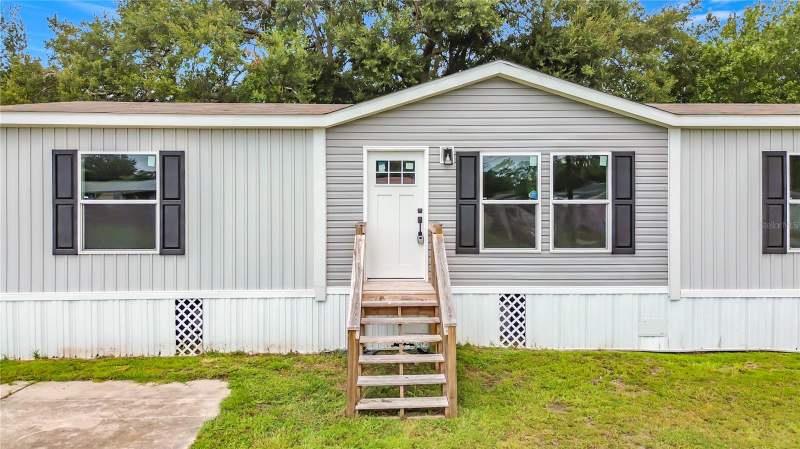 3 bedroom Manufactured Home at 1626 Tarpon Boulevard, Pine Grove Park, St Cloud — photo 3