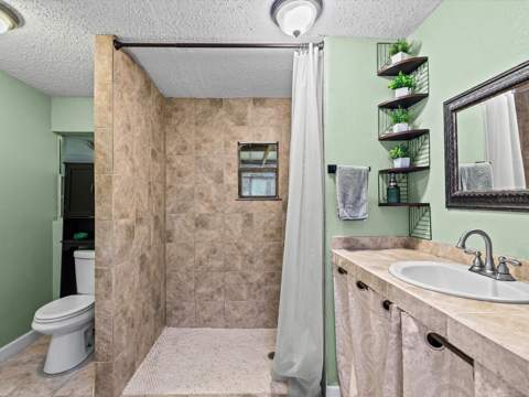 910 E Eskimo Avenue, Tampa FL - photo 17 of 55