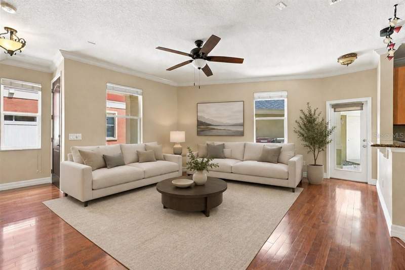 3 bedroom Townhouse at 2403 S Shine Avenue #B, Floyd King Sub, Orlando — photo 2