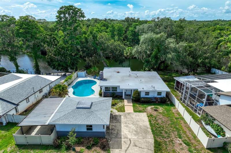3 bedroom Single Family Residence at 11935 Riverhills Drive, Temple Terrace Estates, Tampa — photo 3