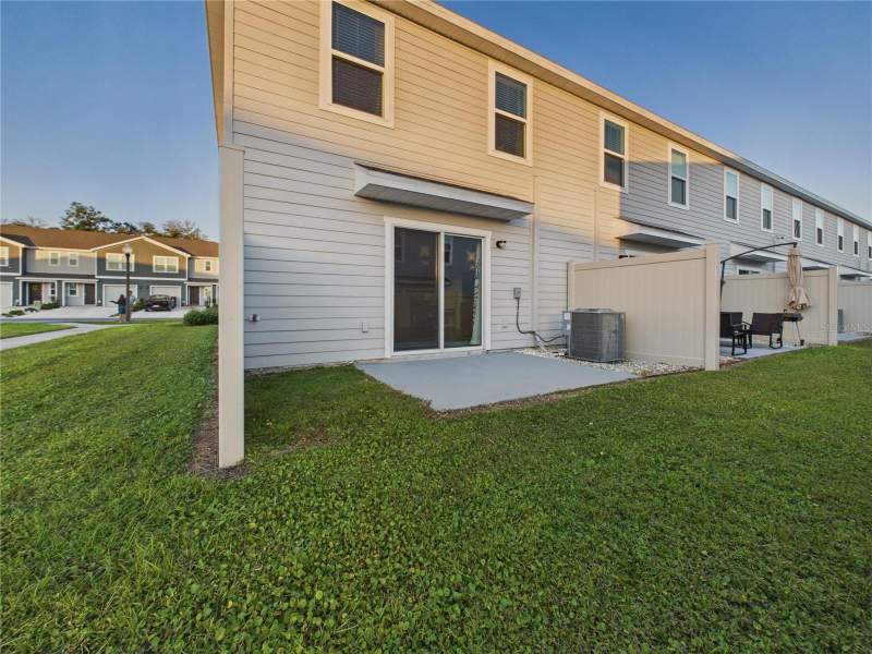 3 bedroom Townhouse at 6574 SW 81st Loop, The Towns At Laurel Commons, Ocala — photo 5