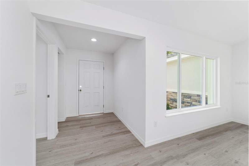 4 bedroom Single Family Residence at 22060 SW Neptune Boulevard, Rainbow Lakes Estate, Dunnellon — photo 5