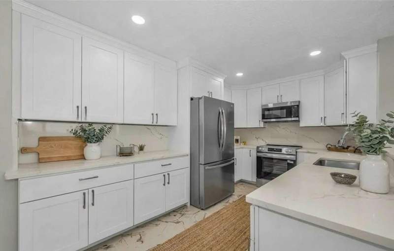 2 bedroom Condominium at 100 Bluff View Drive #604C, Harbour Club Condo No 3 Inc, Belleair Bluffs — photo 5