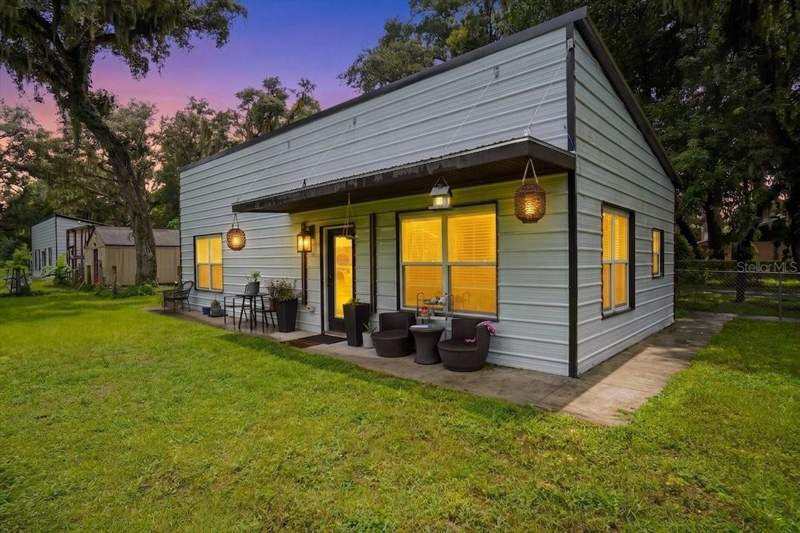3 bedroom Single Family Residence at 205 Cagle Road, Brandon, Brandon — photo 3