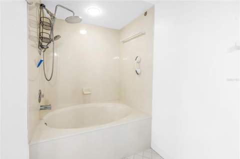 6001 Bahia Del Mar Circle #428, St Petersburg FL - photo 15 of 36