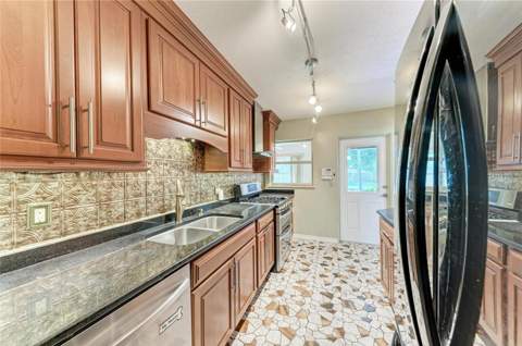 319 20th Street, Bradenton FL - photo 18 of 60