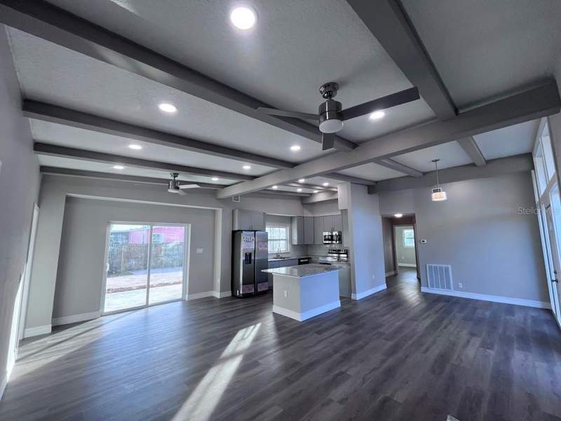 3 bedroom Single Family Residence at 725 Scenic Street, Leesburg Stoer Island Add 03, Leesburg — photo 3