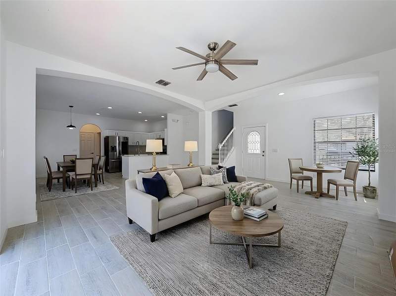 4 bedroom Single Family Residence at 16710 Caribbean Breeze Way, High Grove Unit 01 Lt 01 Pb 50 Pg 19-20, Clermont — photo 2