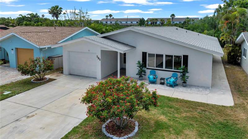 3 bedroom Single Family Residence at 121 10th Ave, Indian Rocks Beach, Indian Rocks Beach — photo 3