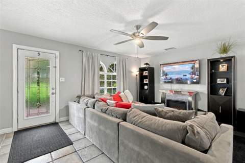 2801 W San Isidro Street, Tampa FL - photo 9 of 54