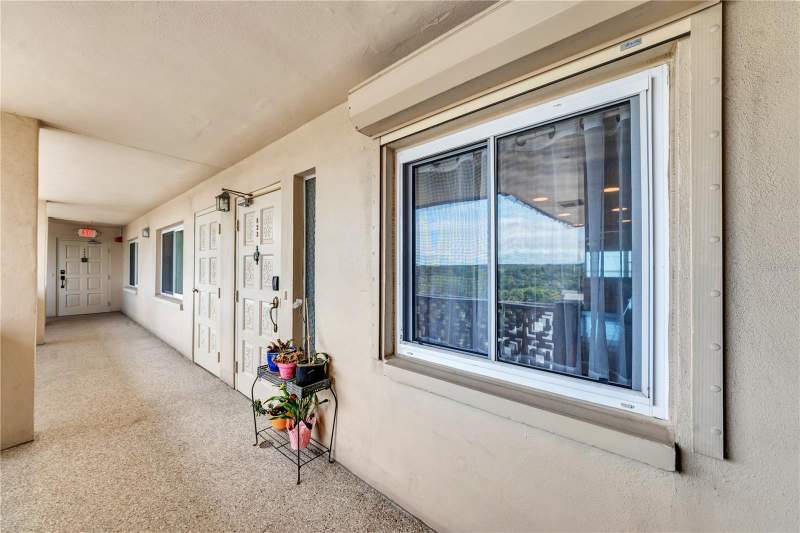 3 bedroom Condominium at 622 Edgewater Drive #823, Edgewater Arms 2nd Condo, Dunedin — photo 3
