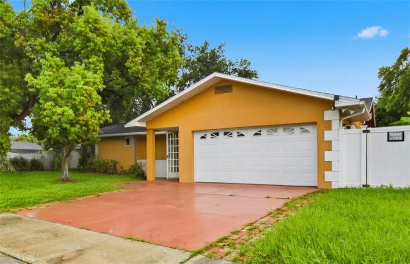 3 bedroom Single Family Residence at 11351 130th Avenue, Orangewood Estates, Largo — photo 2
