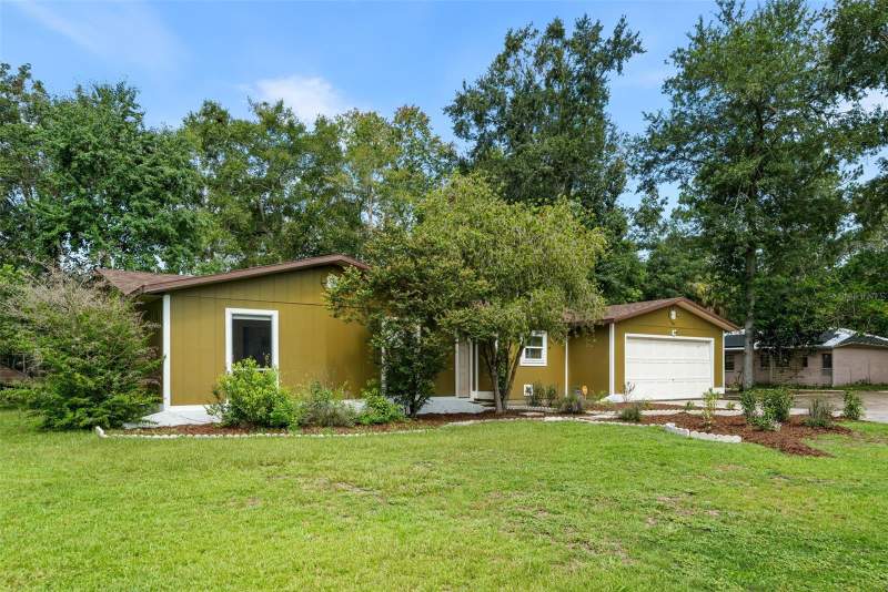 3 bedroom Single Family Residence at 6704 NW 33rd Terrace, Northwood Oaks, Gainesville — photo 2