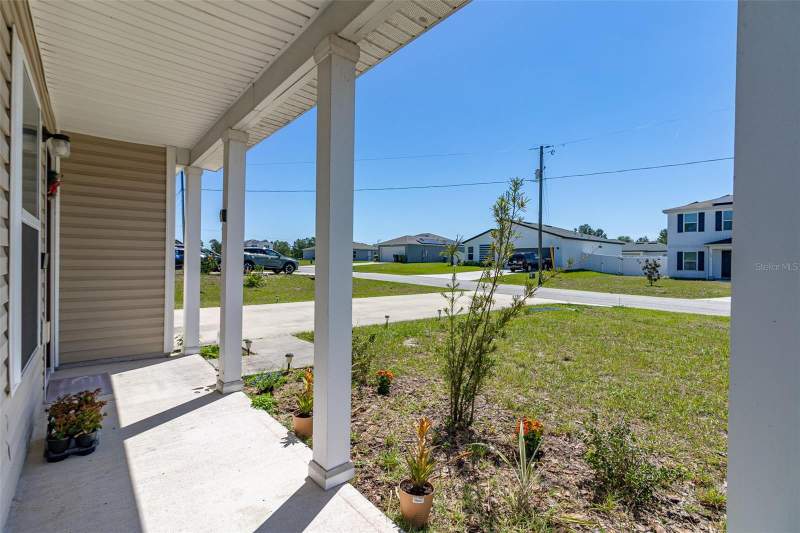 4 bedroom Single Family Residence at 219 Hyacinth Court, Poinciana Nbrhd 02 North Village 08, Poinciana — photo 3