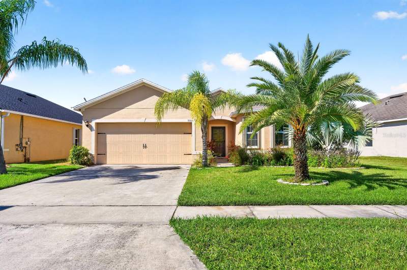 3 bedroom Single Family Residence at 5304 Bear Corn Run, Hawks Preserve/Port Orange Pla, Port Orange — photo 2