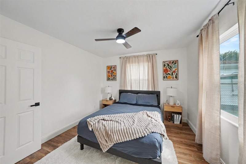 2 bedroom Single Family Residence at 1228 56th Avenue, North Euclid Oasis, St Petersburg — photo 4