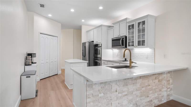 4 bedroom Single Family Residence at 1093 Harmony Lane, Nottingham At Legends, Clermont — photo 5