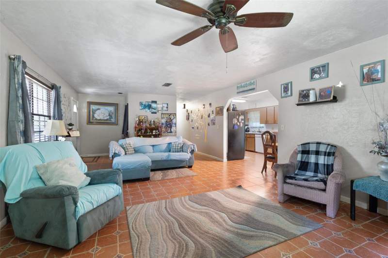 3 bedroom Single Family Residence at 17163 SW 141st Road, Archer, Archer — photo 2