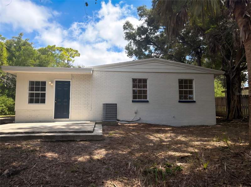 4 bedroom Single Family Residence at 1610 Stevensons Drive, Stevensons Heights, Clearwater — photo 5