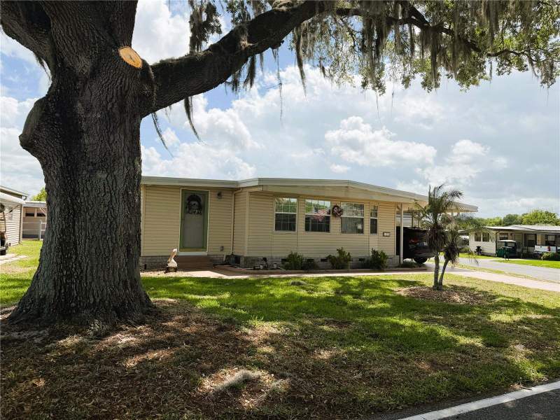 2 bedroom Mobile Home at 121 Azalea Trail, Hawthorne At Leesburg A Coop, Leesburg — photo 4